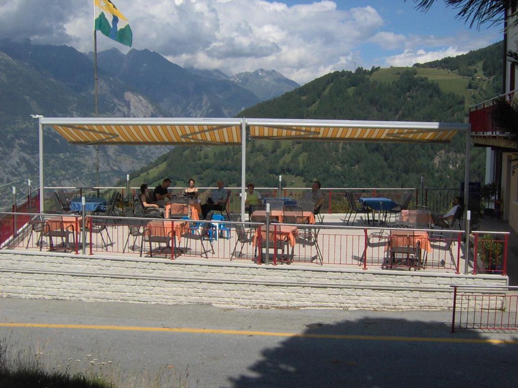 Oberems Hotel Restaurant Emshorn מראה חיצוני תמונה